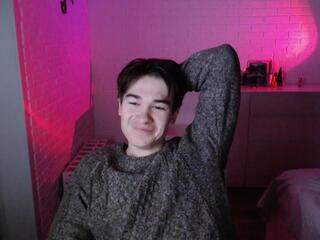 Mick Love webcam model stream image