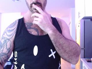 Killian & Crew webcam model stream image