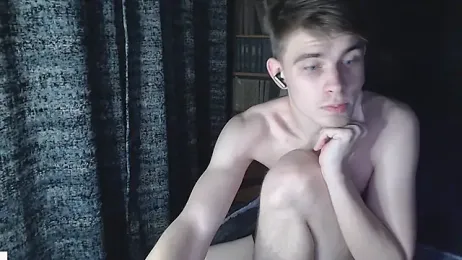 Student_Oliver webcam model stream image