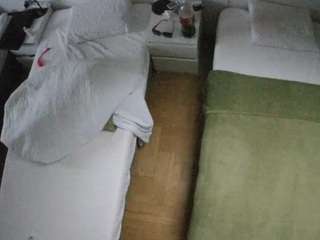 voyeurcam-julmodels-bed-5 webcam model stream image