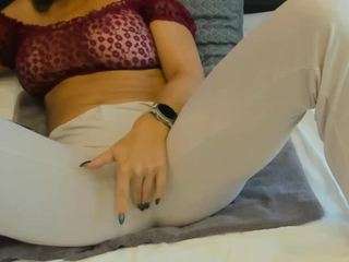 hornymommy38 webcam model stream image