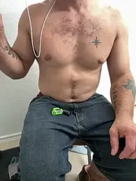 2addictivelyhorny webcam model stream image