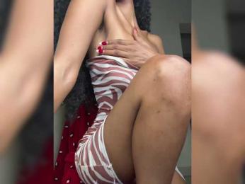 Velveet webcam bongacams model stream image