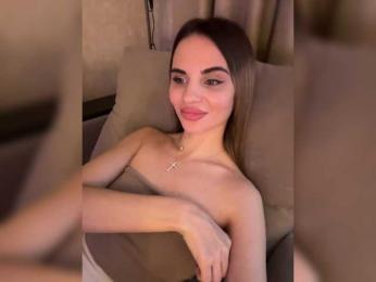 LedyMiya webcam model stream image