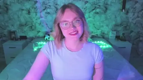 Aurora_Golden1 webcam model stream image