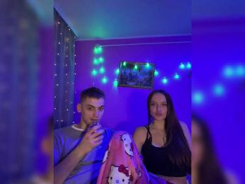 wiWAKA webcam bongacams model stream image