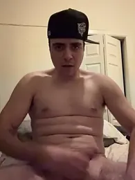 UncutMagic webcam model stream image