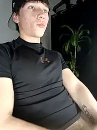 Logan_sixxer webcam model stream image