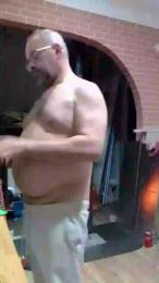 nakedworkbear2 webcam model stream image