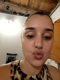 shulyyy webcam model stream image