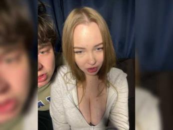 Pickmegirls webcam model stream image