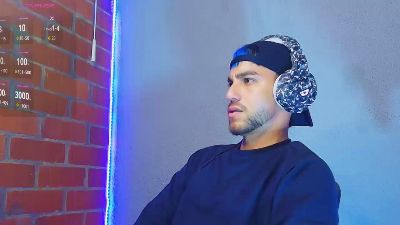 lucky_blessed webcam cam4 model stream image