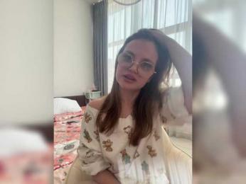 BellaGreymodel webcam model stream image