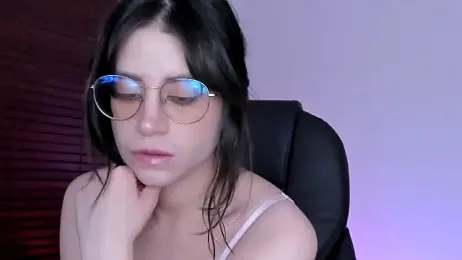 HazelKush webcam model stream image