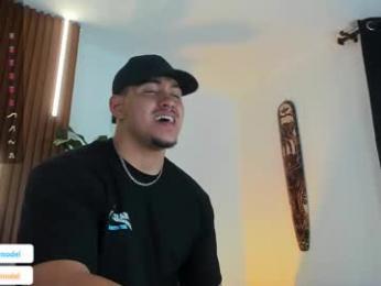 lucasanto_ webcam model stream image