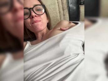 Hmura24 webcam model stream image