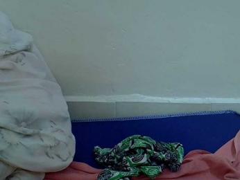 Sexyslim23 webcam bongacams model stream image