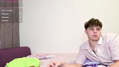 Emily_and_Ilumi webcam model stream image