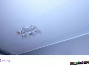 vivian_qwerty webcam model stream image