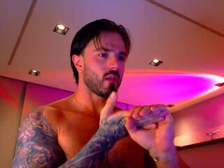 Chriis Angel webcam flirt4free model stream image