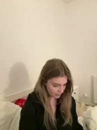 Renesme_28 webcam model stream image