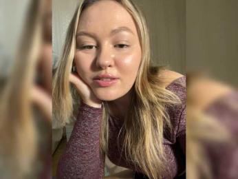 SunshineEmma webcam model stream image