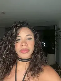 Brunettexio webcam model stream image