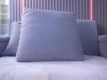 lili_foxy webcam model stream image