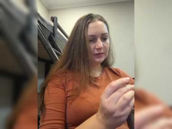 MiLAshKaA webcam model stream image