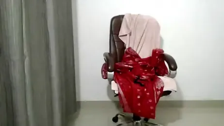 Queenhimanshi webcam model stream image