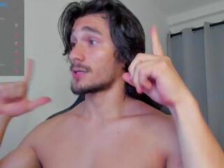 Axel Owen webcam model stream image