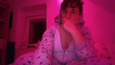 OiseauNoir88 webcam cam4 model stream image