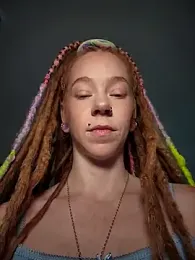 LucidLucy webcam model stream image