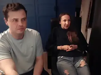 BraveCouple webcam model stream image