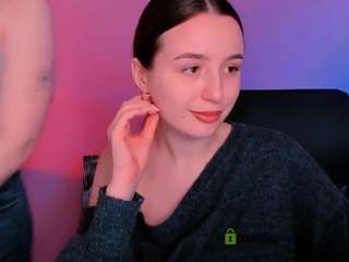 leslie-bird webcam model stream image