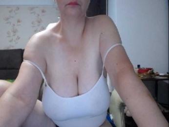 mary-x webcam model stream image