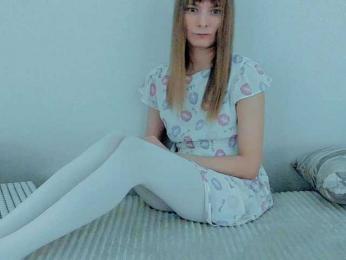 YourCaramel webcam model stream image