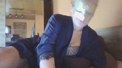 Uthopia webcam model stream image