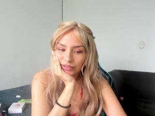 Mariana Smiith webcam model stream image