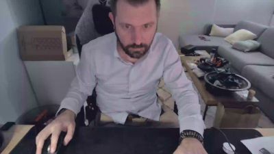 moi92160 webcam model stream image