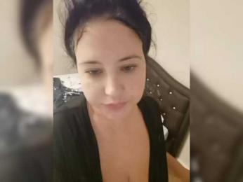 Polyk93 webcam model stream image