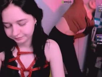 miki_ti webcam model stream image