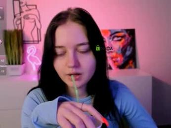 miki_ti webcam model stream image