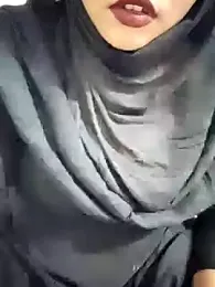 Indian-Nazia webcam model stream image