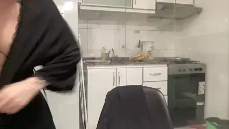 Lolykush webcam model stream image