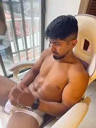 Teaserhoussejj_ webcam model stream image