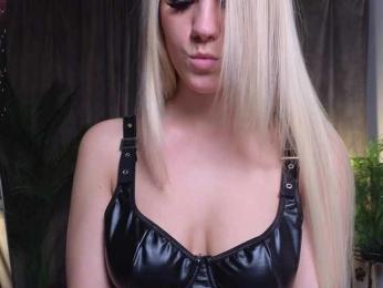 EmilyBlare webcam model stream image