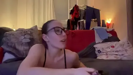 Ella22y_Deepthroat_Loveus webcam model stream image