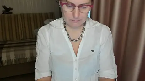 lauraoven webcam model stream image