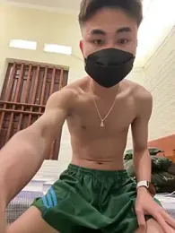 Hoanganhdayroii webcam model stream image